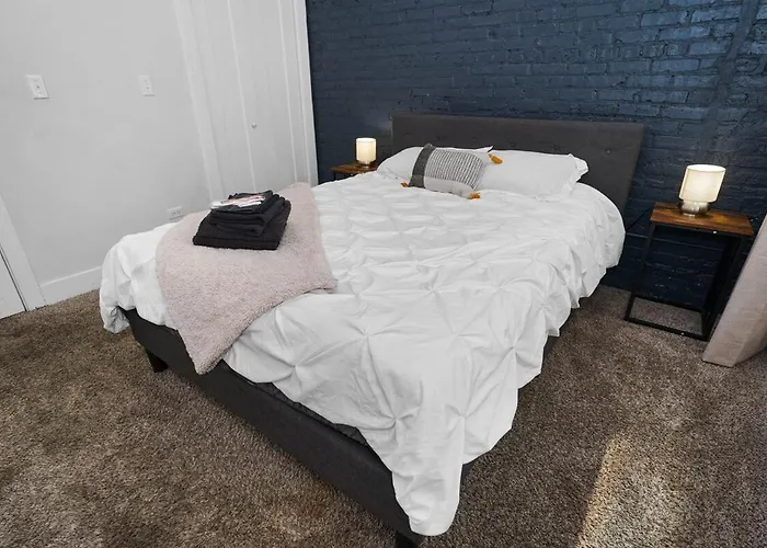 Mccormick Place: Modern 420-friendly Gem On Michigan Avenue Apartment *